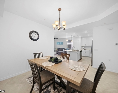 15275 Green Acres Avenue - Photo Thumbnail 5
