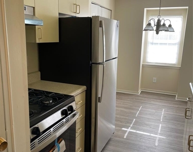 255 Piermont - Photo Thumbnail 2