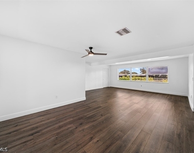 5460 Bayshore Road - Photo Thumbnail 2