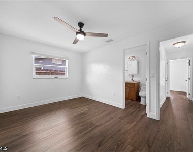 5460 Bayshore Road - Photo Thumbnail 5