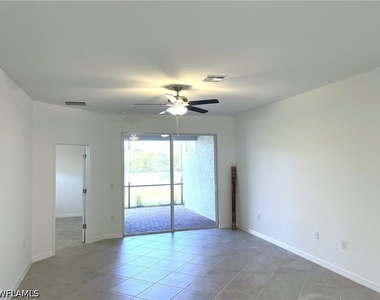 2184 Dragonfruit Way - Photo Thumbnail 5