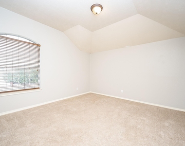 8135 Cove Timbers Lane - Photo Thumbnail 30