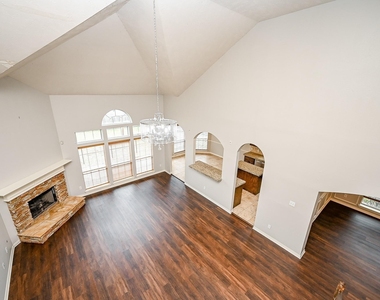 8135 Cove Timbers Lane - Photo Thumbnail 21