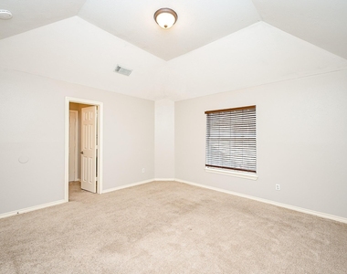 8135 Cove Timbers Lane - Photo Thumbnail 26