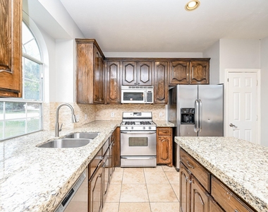 8135 Cove Timbers Lane - Photo Thumbnail 13