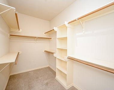 8135 Cove Timbers Lane - Photo Thumbnail 19