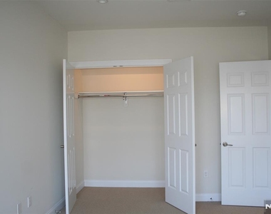 201-205 Franklin - Photo Thumbnail 14