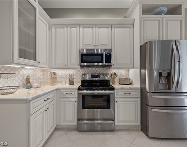 16322 Edgemont Drive - Photo Thumbnail 9