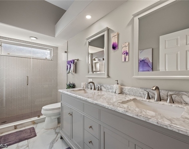 16322 Edgemont Drive - Photo Thumbnail 20