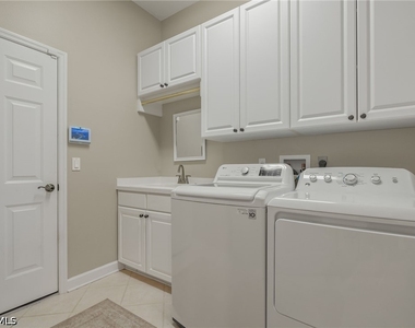 16322 Edgemont Drive - Photo Thumbnail 22
