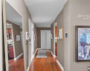 60 Parkway - Photo Thumbnail 4