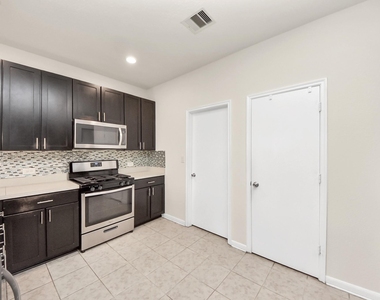 19403 Tinway Court - Photo Thumbnail 14
