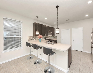 19403 Tinway Court - Photo Thumbnail 11