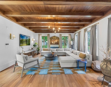 548 W Sylvan - Photo Thumbnail 8