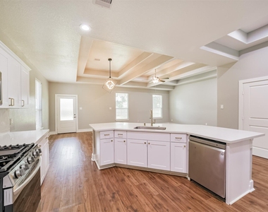1016 Rachel B Scott Street - Photo Thumbnail 12