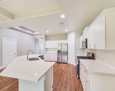 1016 Rachel B Scott Street - Photo Thumbnail 9