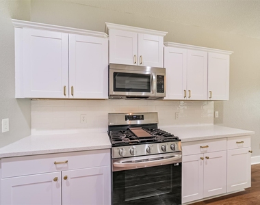 1016 Rachel B Scott Street - Photo Thumbnail 13