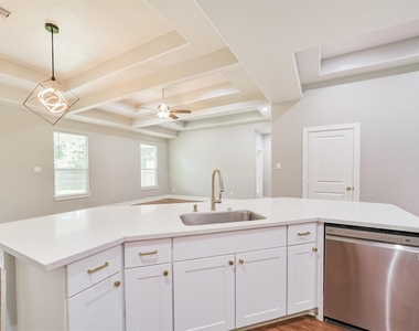1016 Rachel B Scott Street - Photo Thumbnail 14