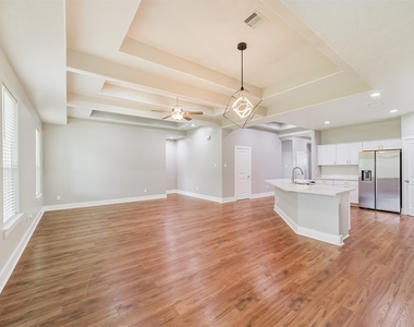 1016 Rachel B Scott Street - Photo Thumbnail 7