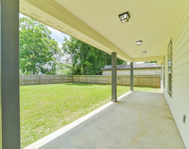 1016 Rachel B Scott Street - Photo Thumbnail 2