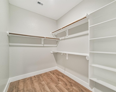 1016 Rachel B Scott Street - Photo Thumbnail 22
