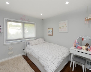 154 Middlesex - Photo Thumbnail 24