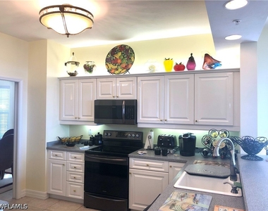 451 Bayfront Place - Photo Thumbnail 19