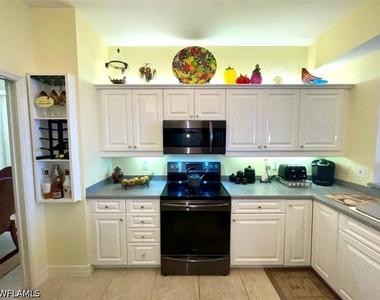 451 Bayfront Place - Photo Thumbnail 17
