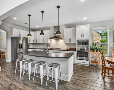 5306 Linden Field Court - Photo Thumbnail 17