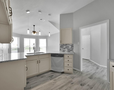 2306 Piddler Drive - Photo Thumbnail 8