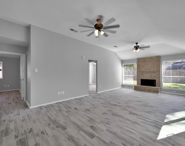 2306 Piddler Drive - Photo Thumbnail 17