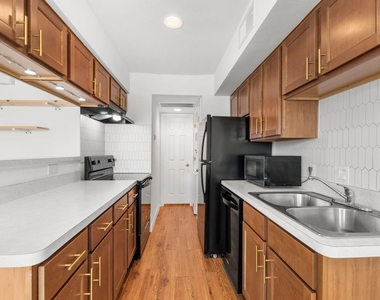 2750 Holly Hall Street - Photo Thumbnail 11