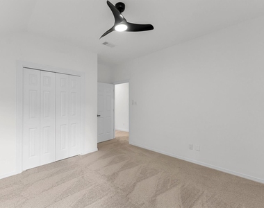 30 E Wedgemere Circle - Photo Thumbnail 7