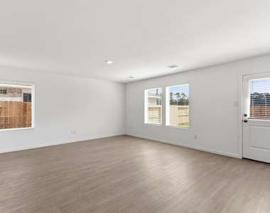 6213 Alder Creek Drive - Photo Thumbnail 12