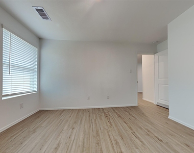 27022 Euphonia Green Lane - Photo Thumbnail 9
