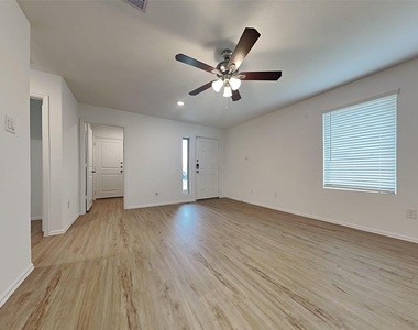 27022 Euphonia Green Lane - Photo Thumbnail 2