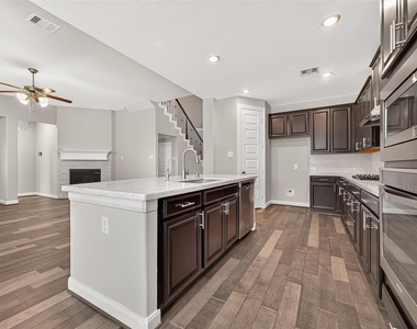 11611 Arbirlot Drive - Photo Thumbnail 15