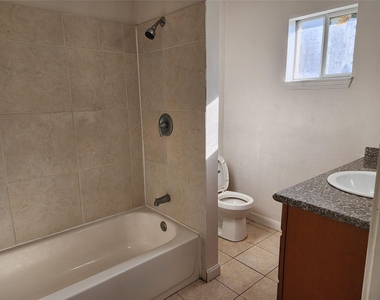 8531 Hiawatha Drive - Photo Thumbnail 18