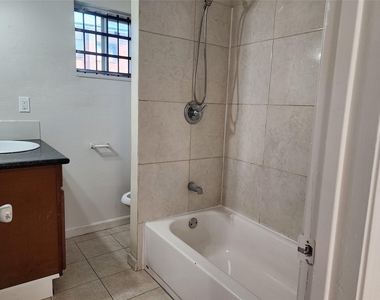 8531 Hiawatha Drive - Photo Thumbnail 19