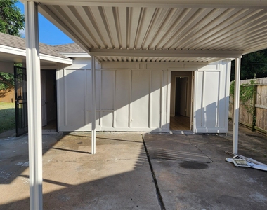 8531 Hiawatha Drive - Photo Thumbnail 21