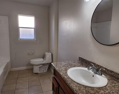 8531 Hiawatha Drive - Photo Thumbnail 17