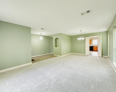 3115 Astor Court - Photo Thumbnail 4