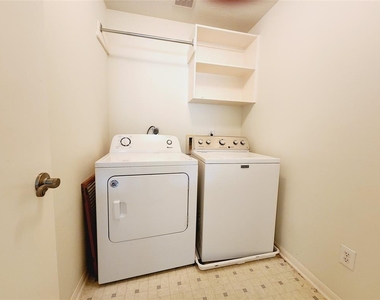 3115 Astor Court - Photo Thumbnail 28