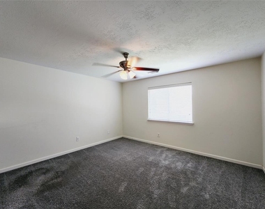 3115 Astor Court - Photo Thumbnail 12