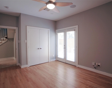 4701 Caroline Street - Photo Thumbnail 29