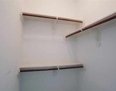 4701 Caroline Street - Photo Thumbnail 27