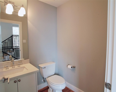 4701 Caroline Street - Photo Thumbnail 30