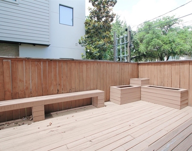 4701 Caroline Street - Photo Thumbnail 36