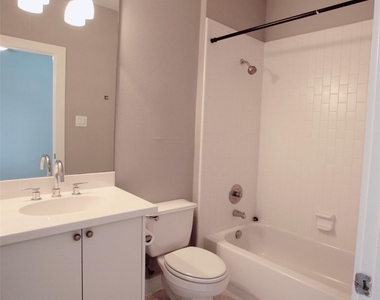4701 Caroline Street - Photo Thumbnail 26