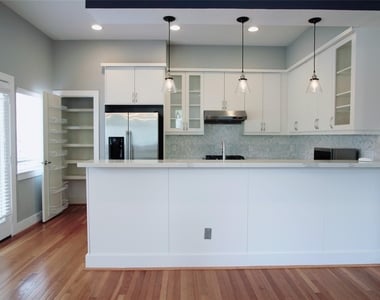 4701 Caroline Street - Photo Thumbnail 9